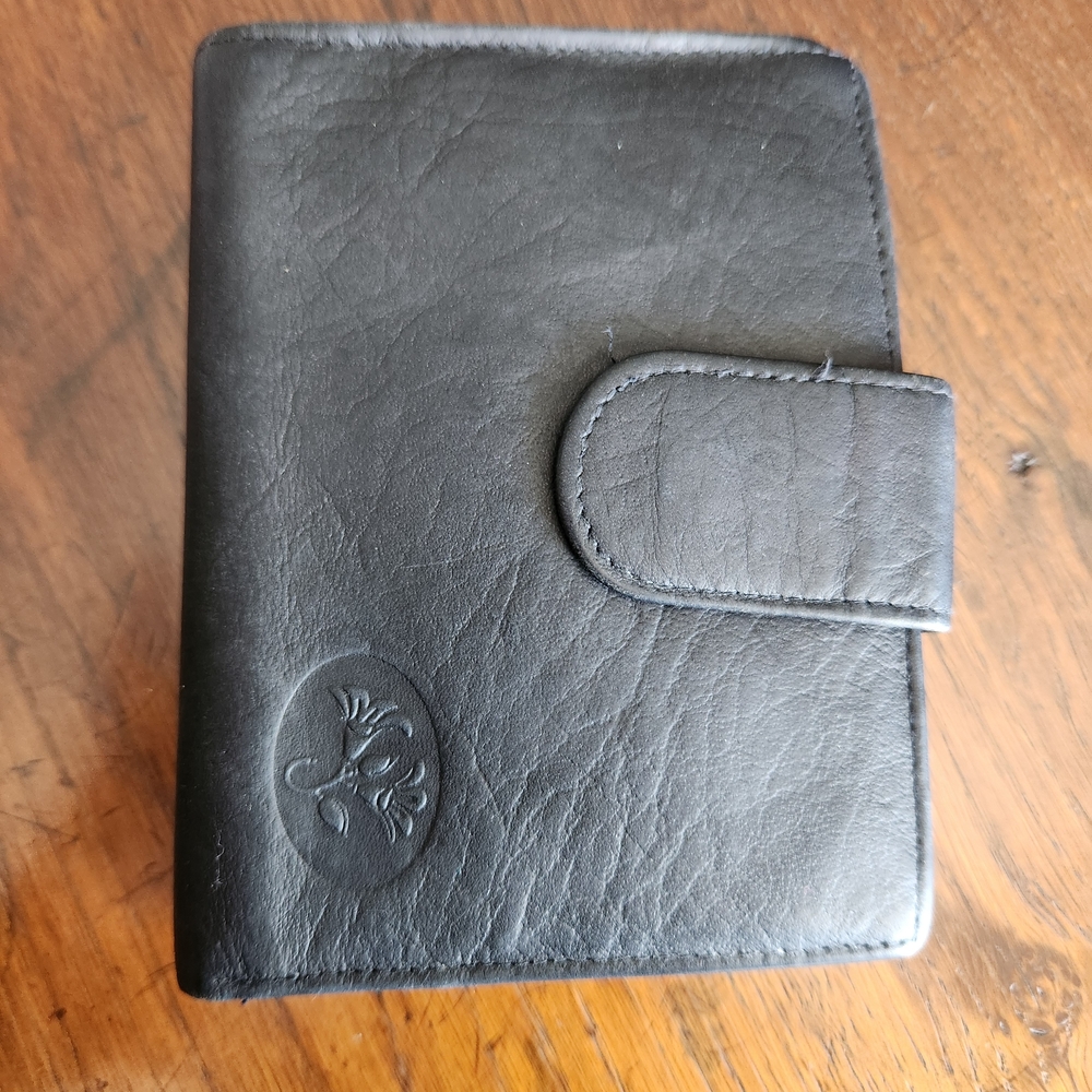 Vintage Lady Buxton Black Leather Wallet Kiss Lock Coin Purse Flower Logo BiFold